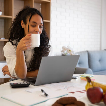 Renda extra Home Office: dicas e ideias para ganhar dinheiro