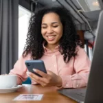 Pedir empréstimo no App do banco ou em site comparador: onde a taxa é menor?