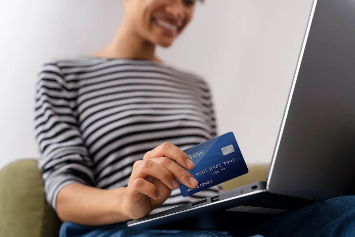 cartão de crédito com score 300