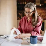 É preciso pagar taxa para liberar empréstimo? Fique atento