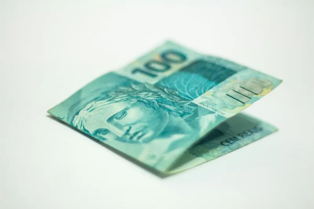 como ganhar 100 reais agora